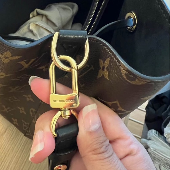 Louis Vuitton (Neo Noe) - Picture 1 of 5